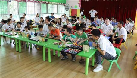 冶建青年走進(jìn)兒童福利院，帶去愛的“綠動(dòng)”