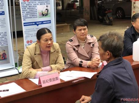 每一本卷宗都是漂亮答案——記廣西勤廉榜樣、梧州市紀(jì)委監(jiān)委第五監(jiān)督檢查室主任李世群