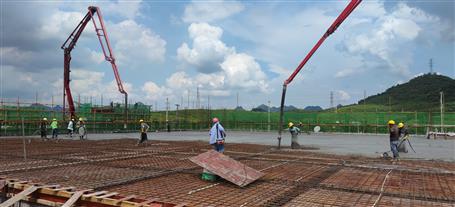 【奮力沖刺·勇創(chuàng)佳績】第十二分公司項目主體結構順利封頂